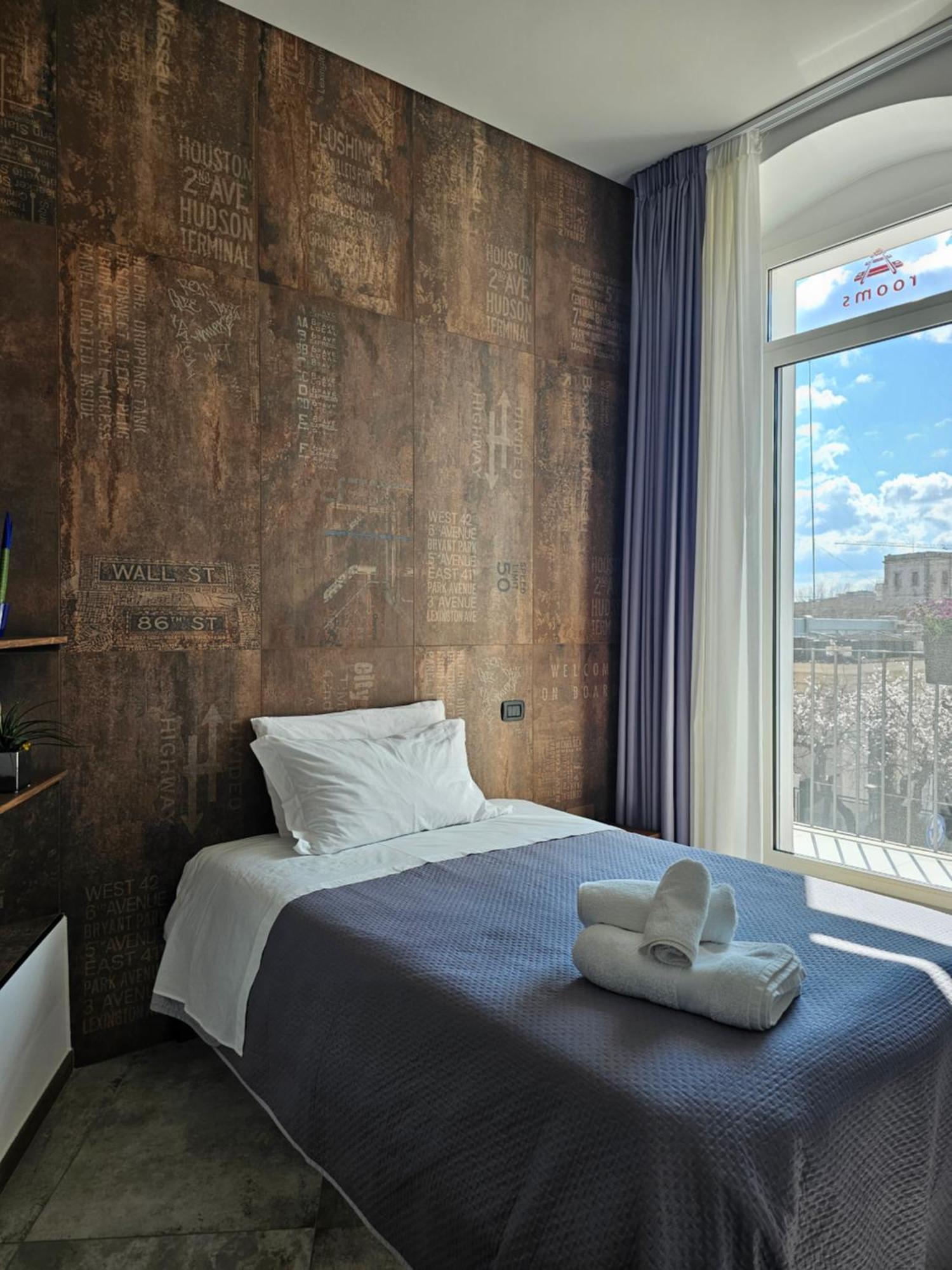 Binario1 Rooms 바를레타 외부 사진
